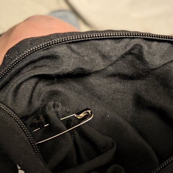 2011 Walt Disney World Parks Backpack Bag Zipper Side Mickey Magic Kingdom Epcot - Picture 4 of 5